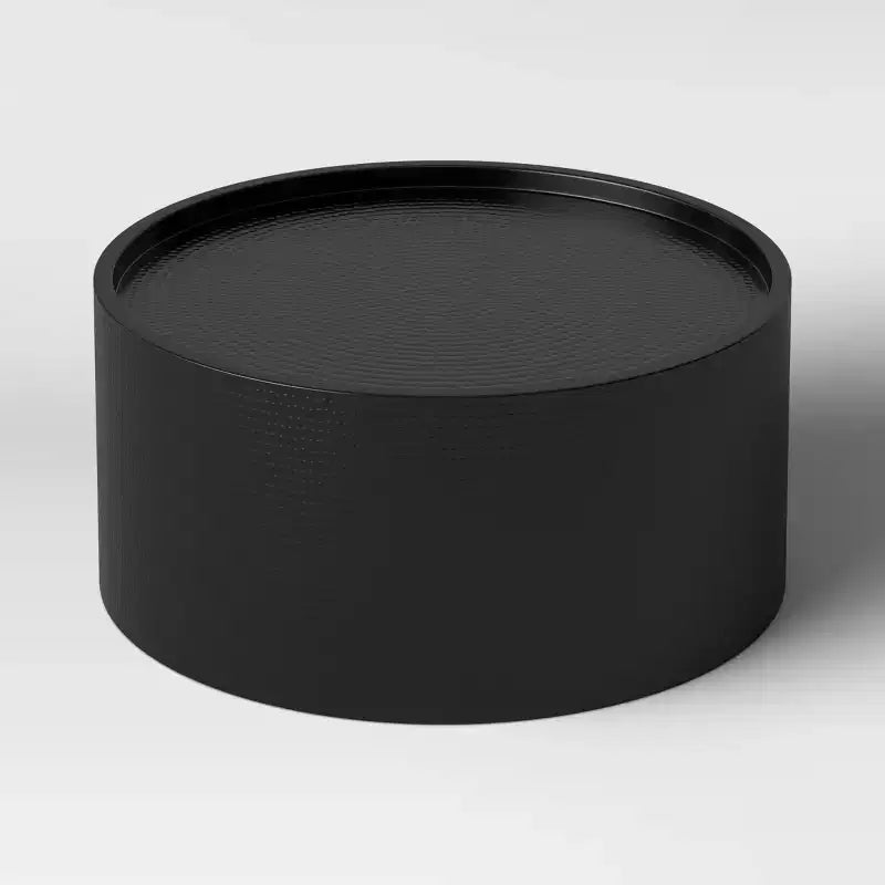 Tavolino da caffè rotondo in ottone/nero con percussioni martellate, 1 pezzo